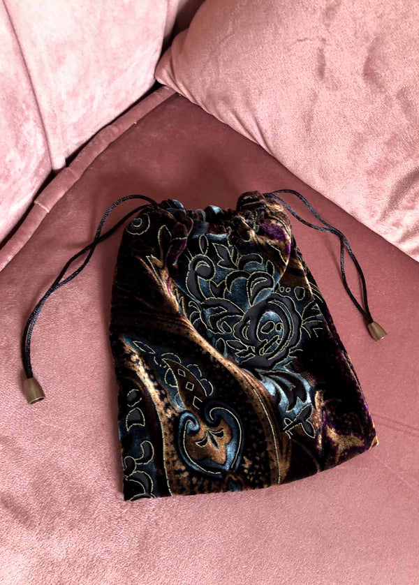 SAMPLE - Mini velvet pouch